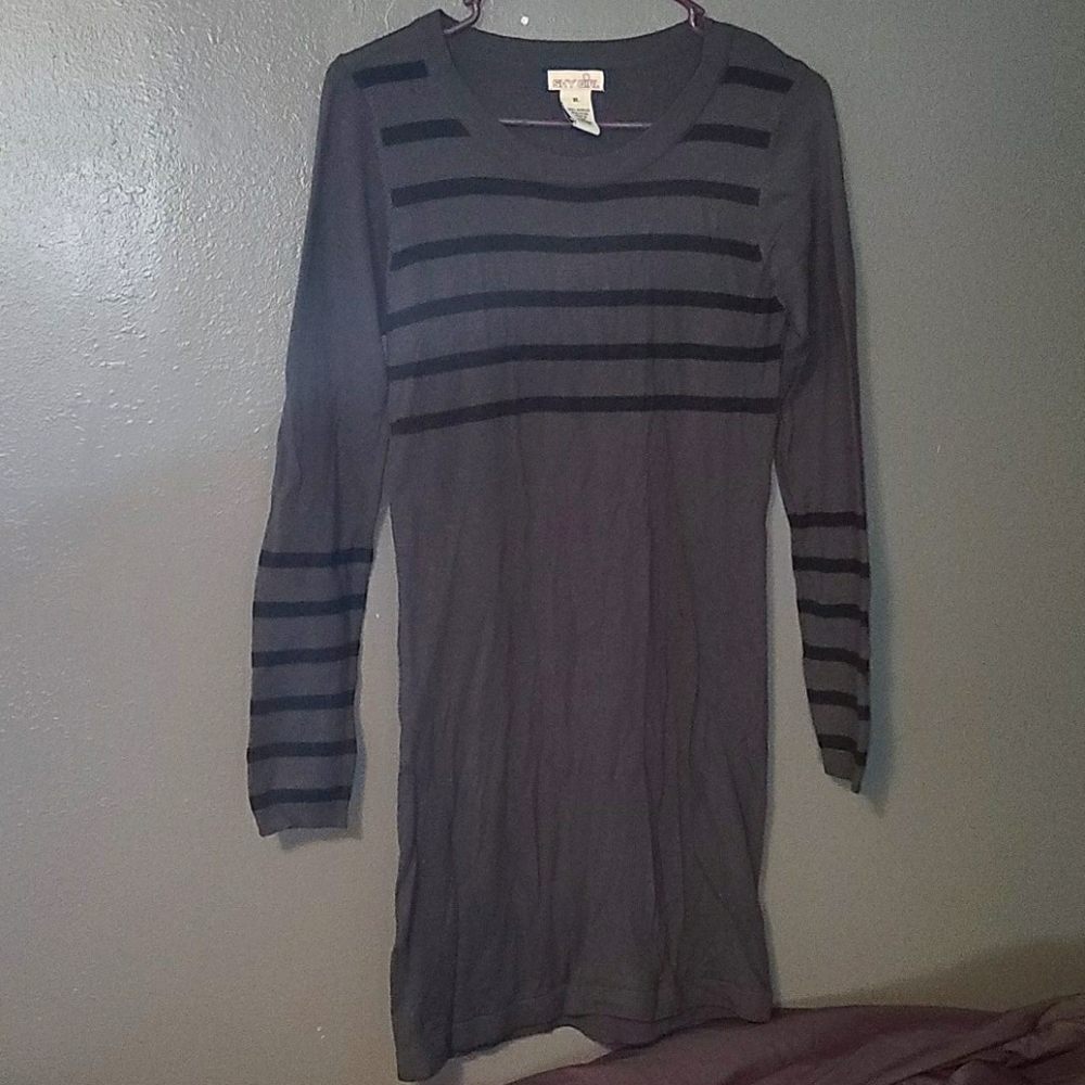 Shy girl black and Grey sweater dress sz XL